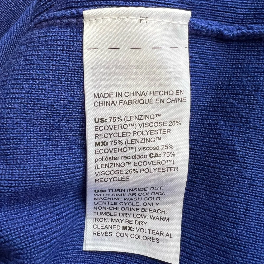 Chico's Sapphire Blue Turtleneck Sweater NWT Size Small - Picture 8 of 8